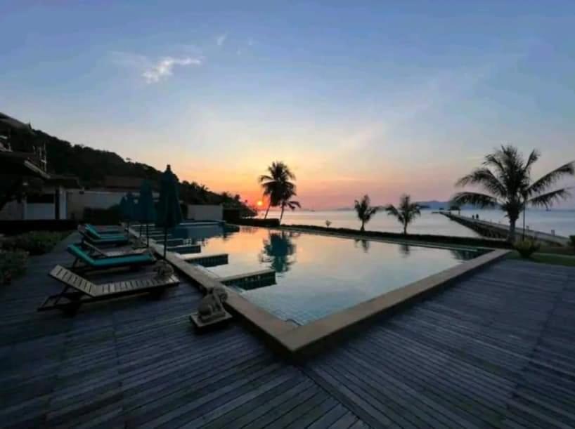 Point Of View Condos, Tranquility Bay, קו צ'אנג חדר תמונה